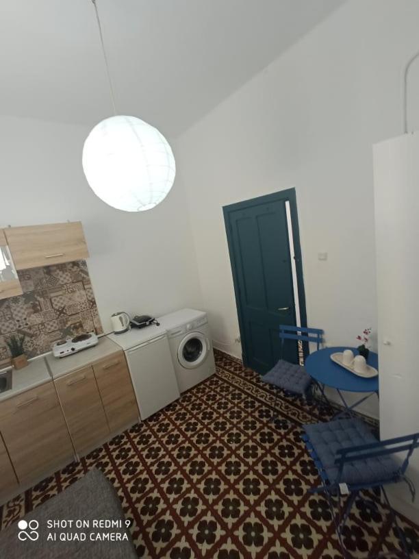 Mascot Bar Street Apartments Rhodes City Ngoại thất bức ảnh
